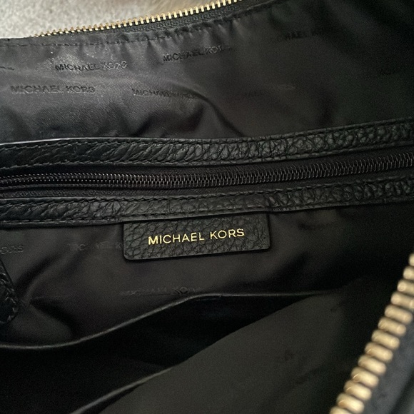 Michael Kors Lydia Large Hobo Bag - Picture 9 of 12